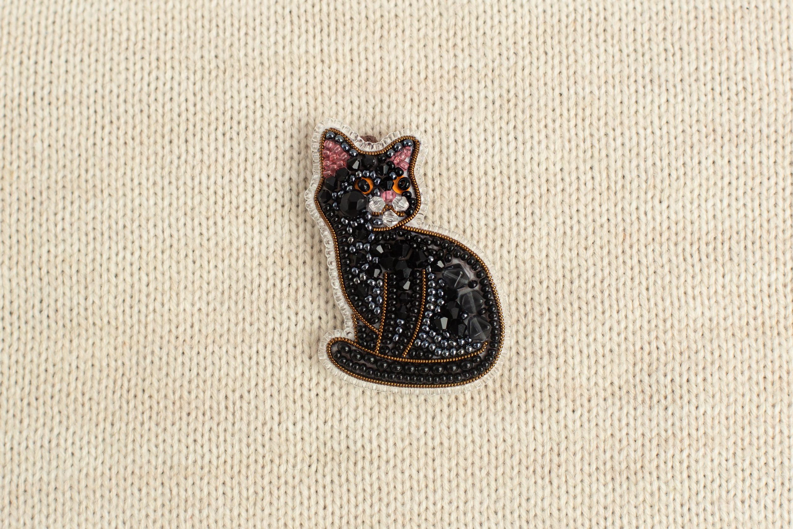 DIY Beaded Embroidery Black Cat Brooch Kit - Image 3