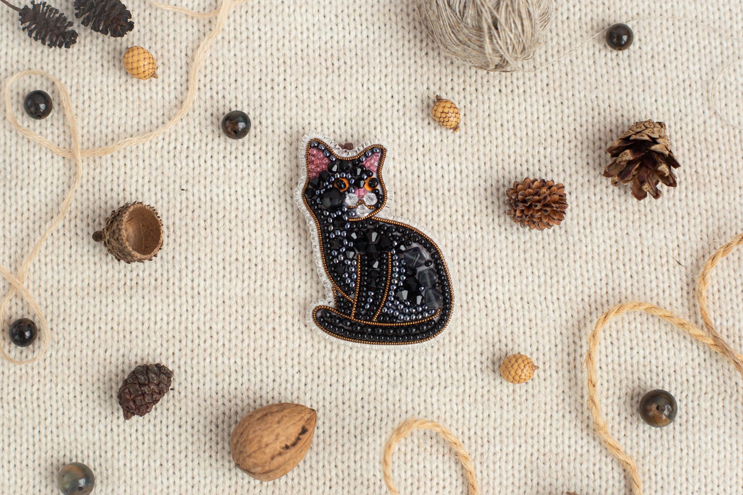 DIY Beaded Embroidery Black Cat Brooch Kit - Image 4