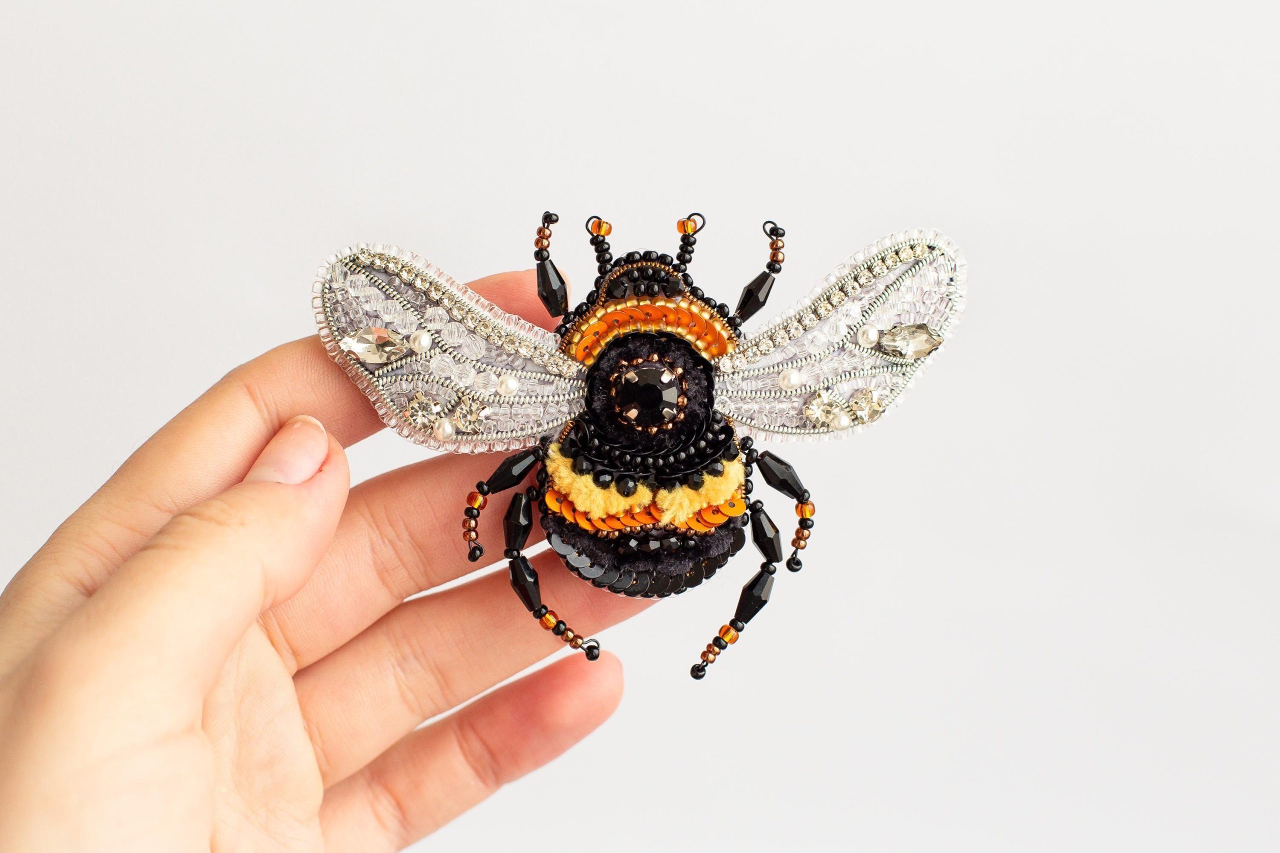 DIY Beaded Embroidery Bumblebee Brooch Kit - Image 2