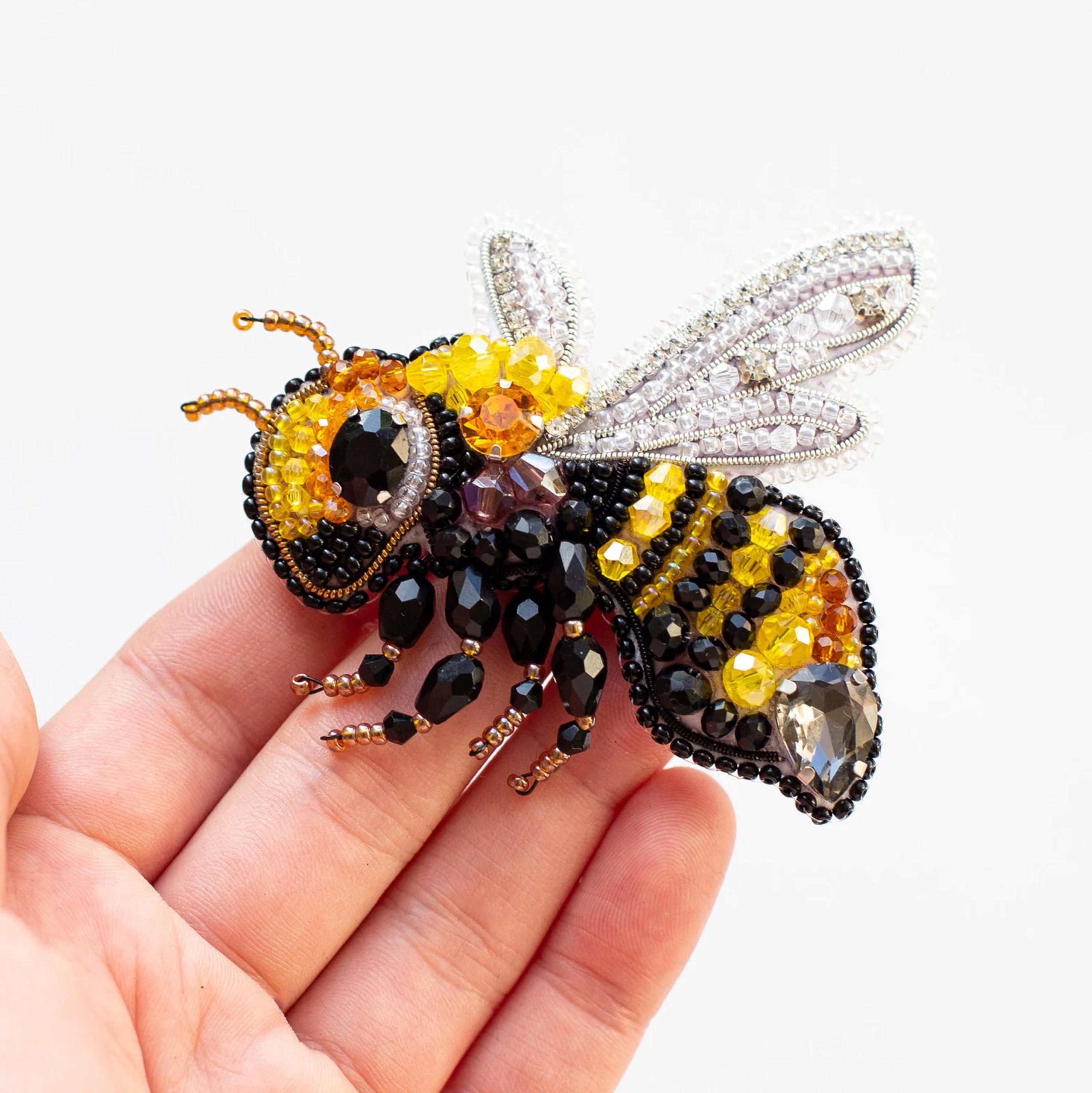 DIY Beaded Embroidery Bumblebee Brooch Kit - Image 2