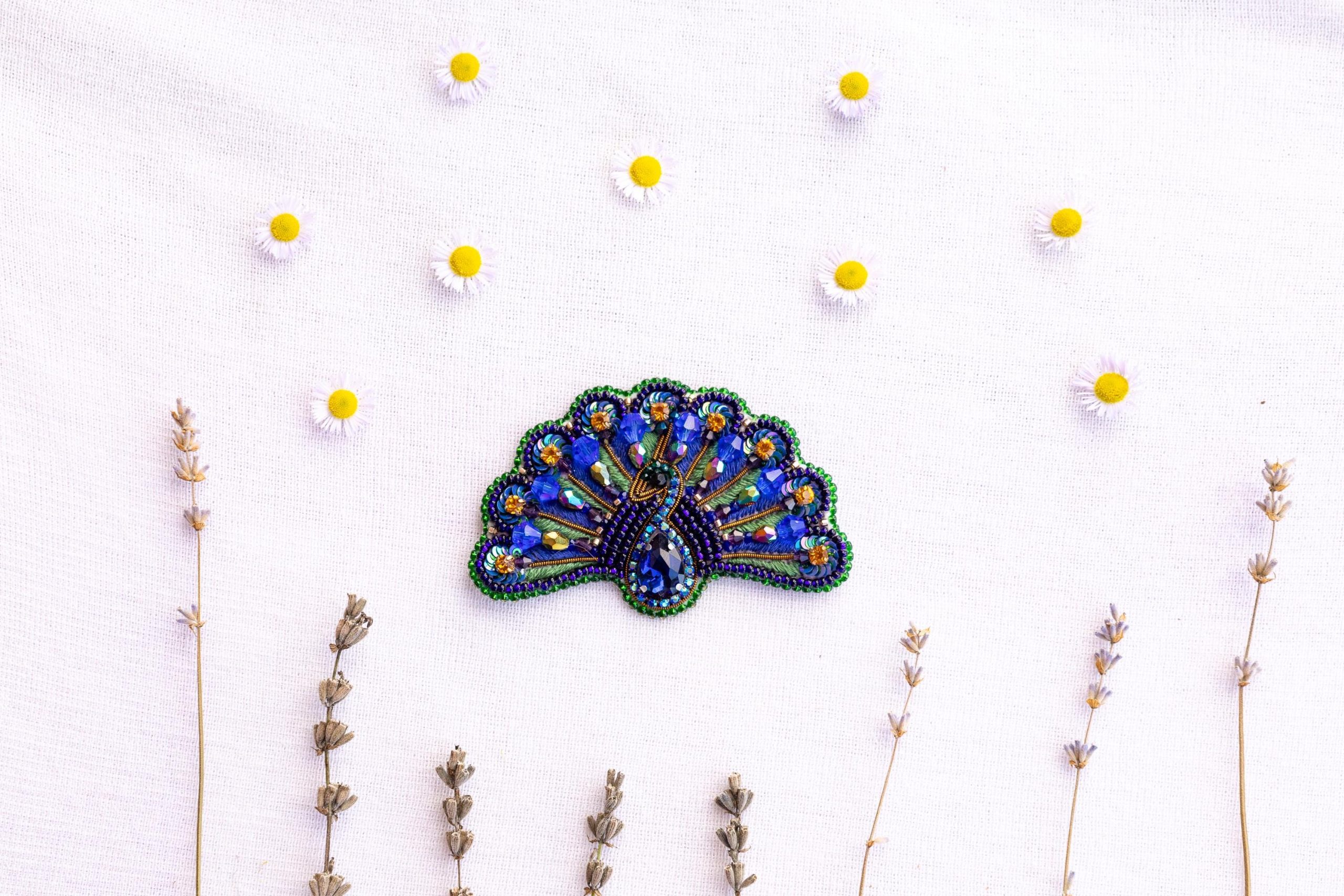 DIY Beaded Embroidery Peacock Tail Brooch Kit - Image 6