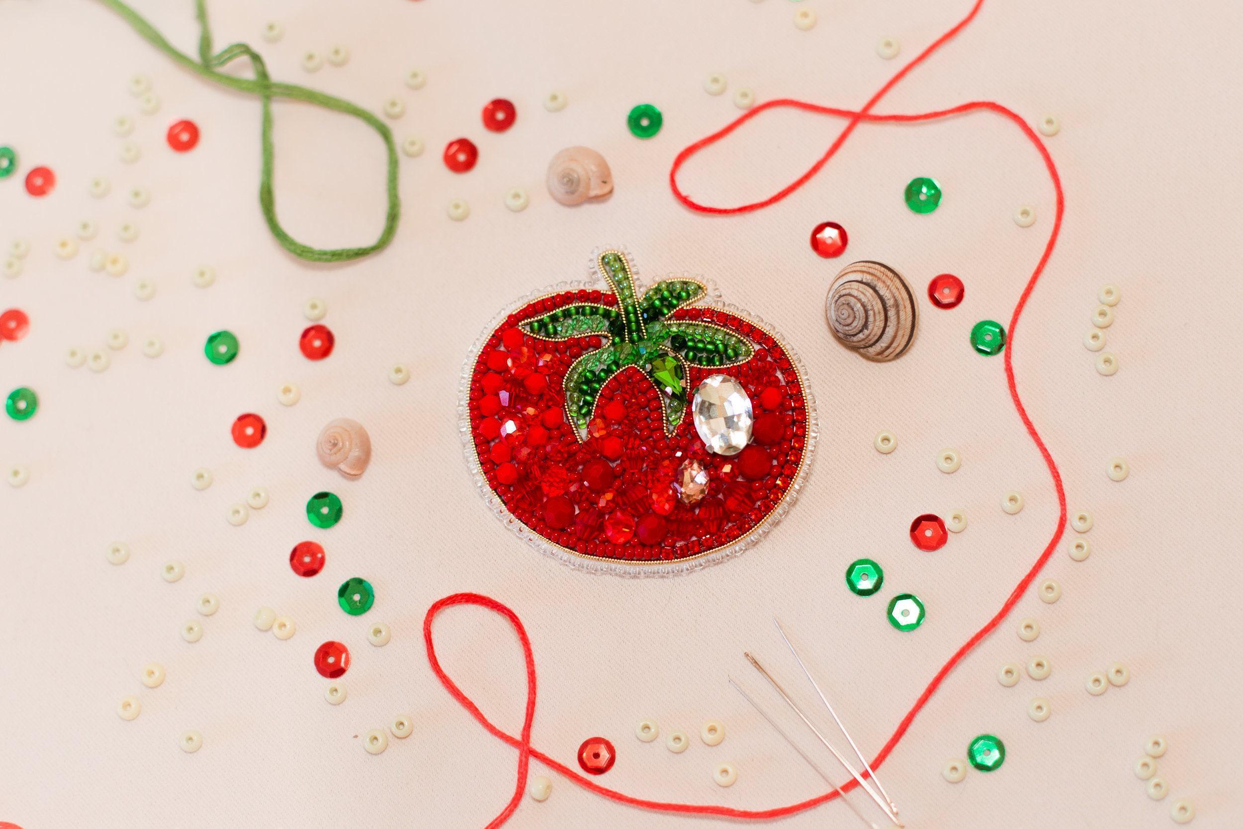 DIY Beaded Embroidery Tomato Brooch Kit - Image 3