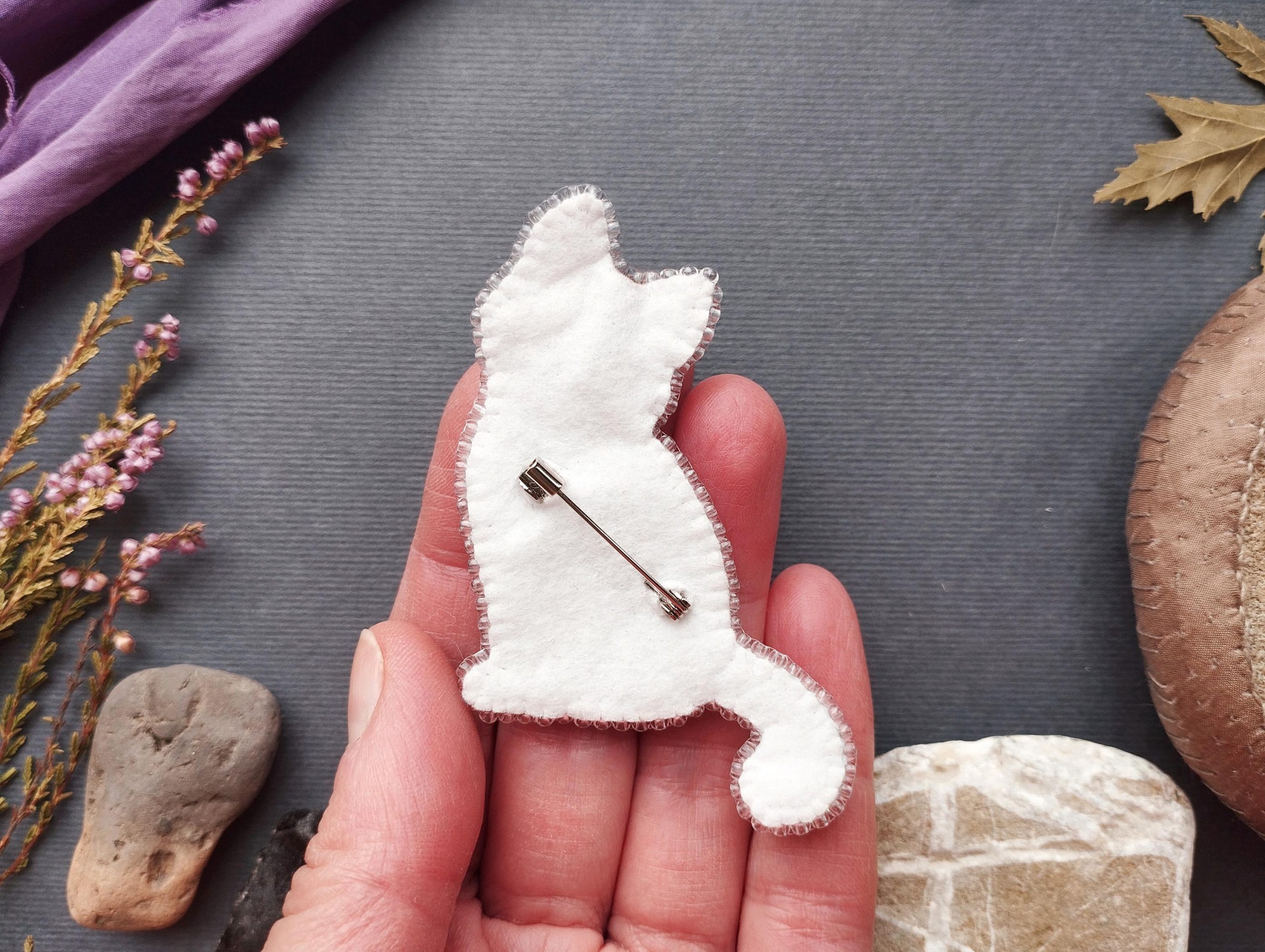 DIY Beaded Embroidery Ginger Cat Brooch Kit - Image 6
