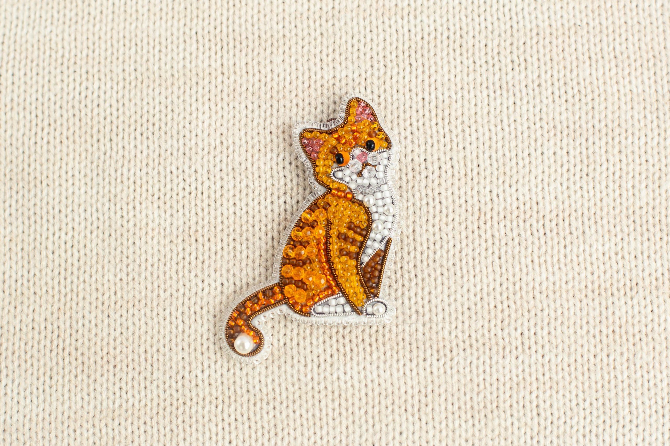 DIY Beaded Embroidery Ginger Cat Brooch Kit - Image 3