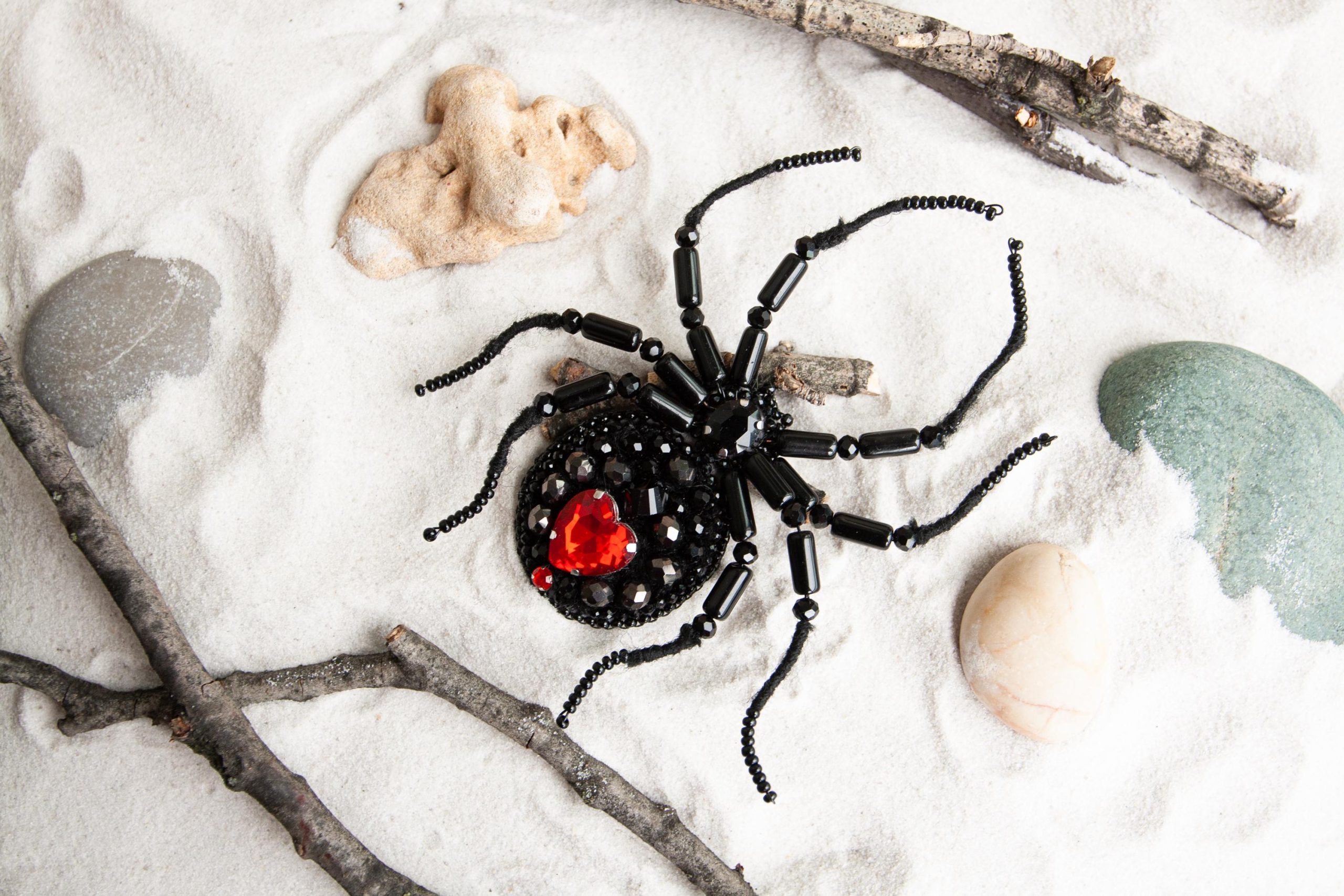 DIY Beaded Embroidery Black Widow Spider Brooch Kit - Image 7