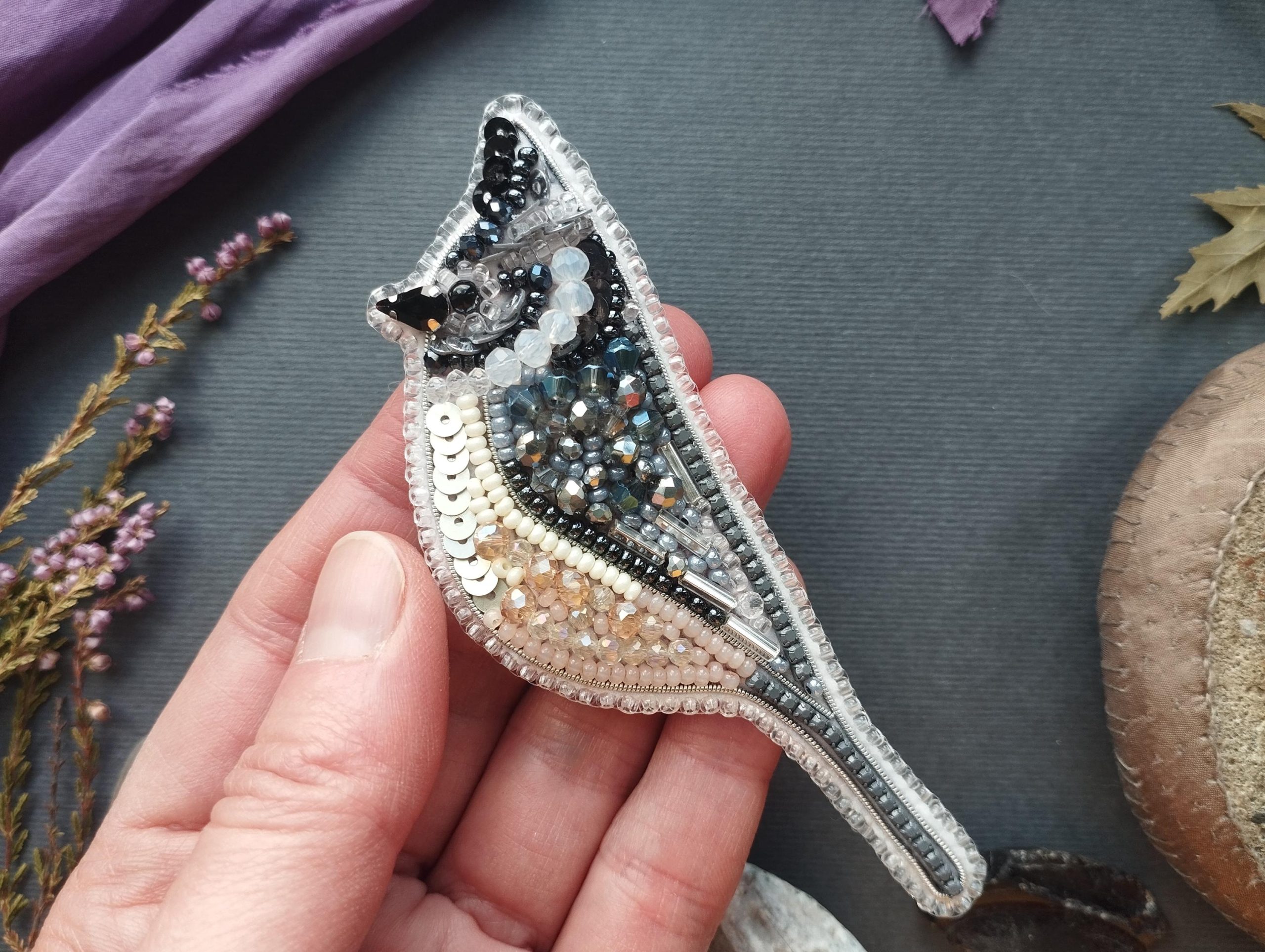 DIY Beaded Embroidery Crested Bird Brooch Kit - Image 5