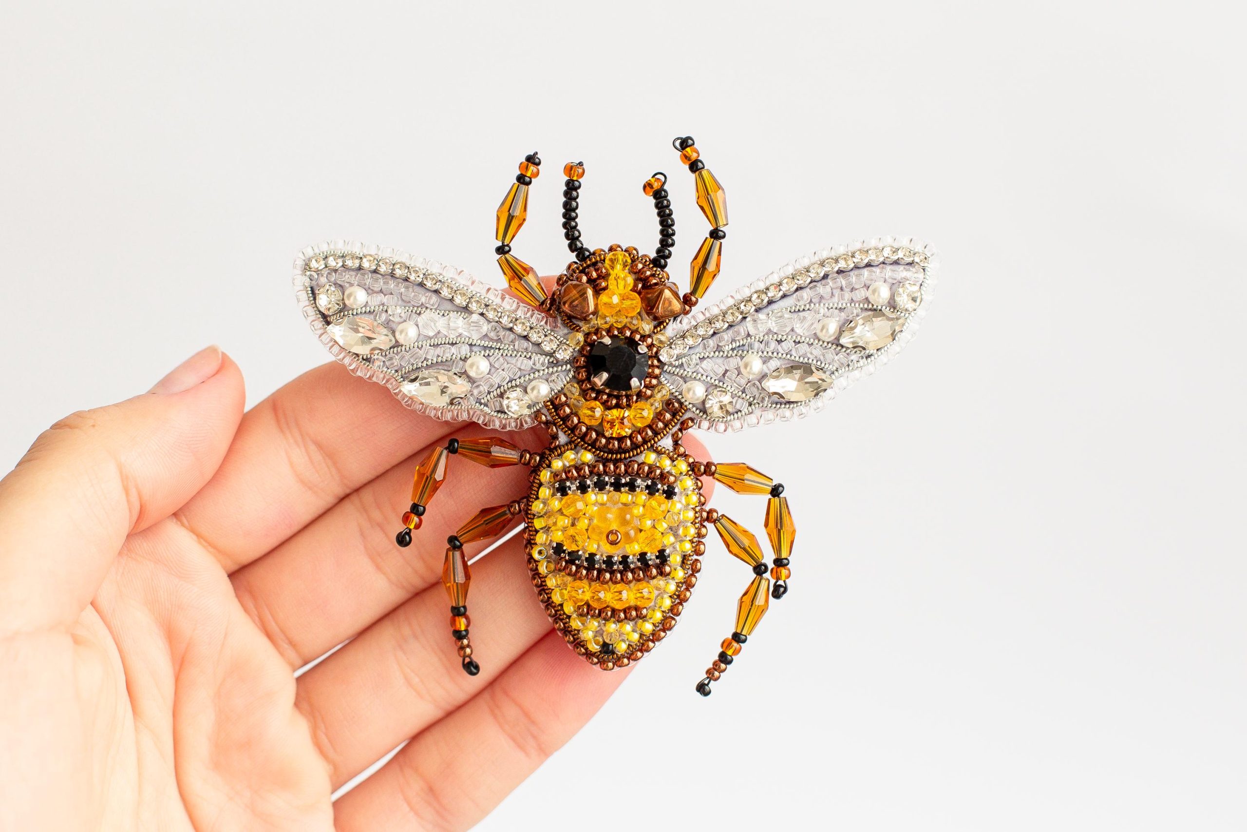 DIY Beaded Embroidery Golden Bee Brooch Kit - Image 3